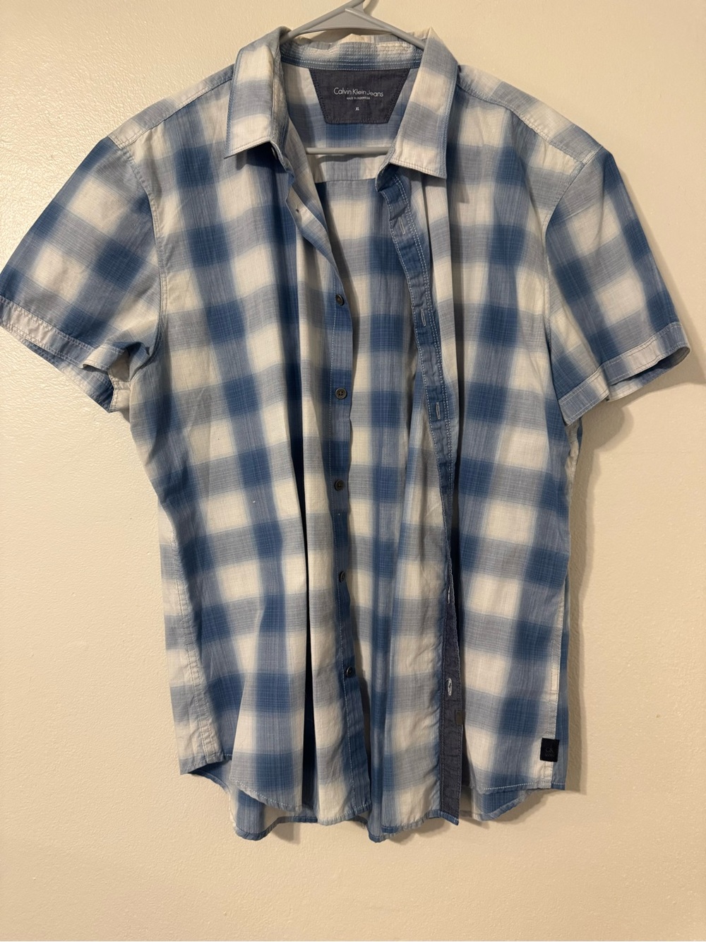 Calvin Klein Jeans Short-Sleeve Blue and White Plaid Button-Down Shirt